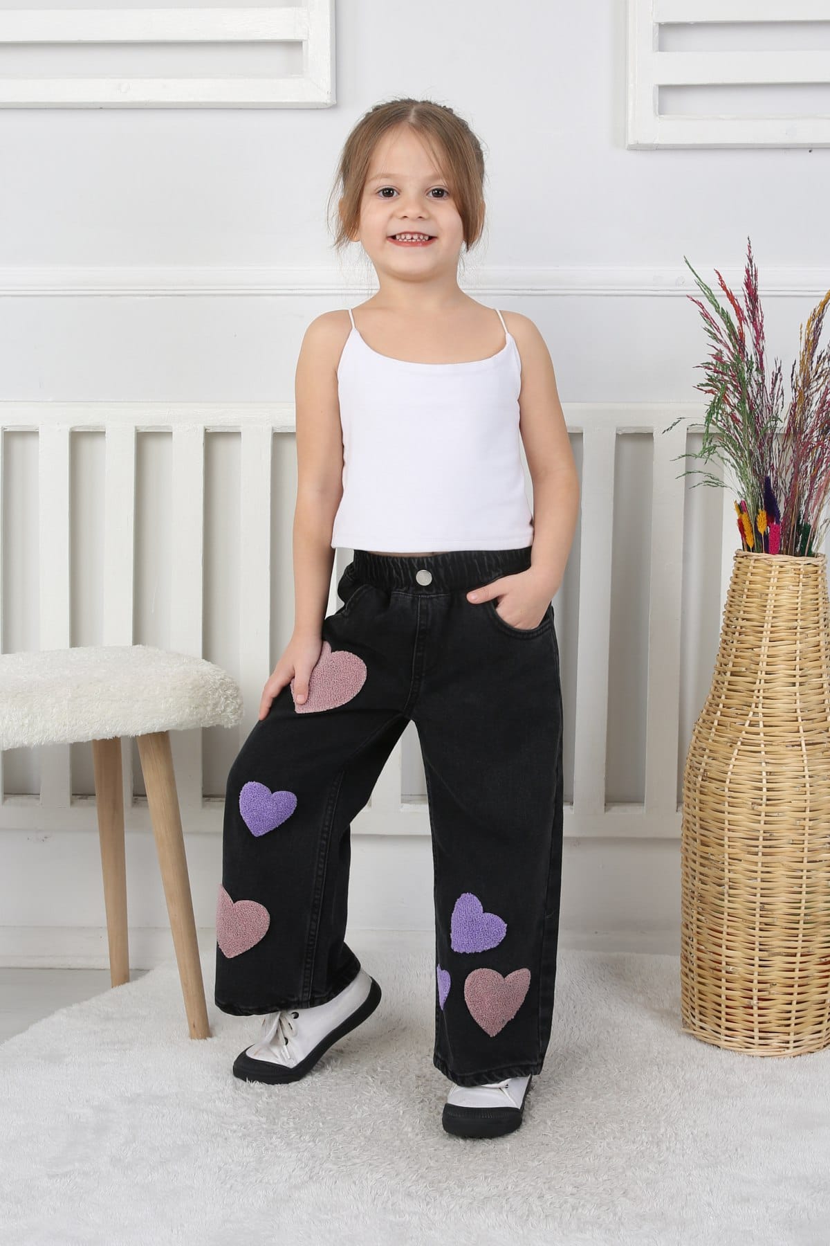 Premium Kalite Siyah Geniş Paça Kalp Desenli Jean Denim Kız Çocuk Pantolon